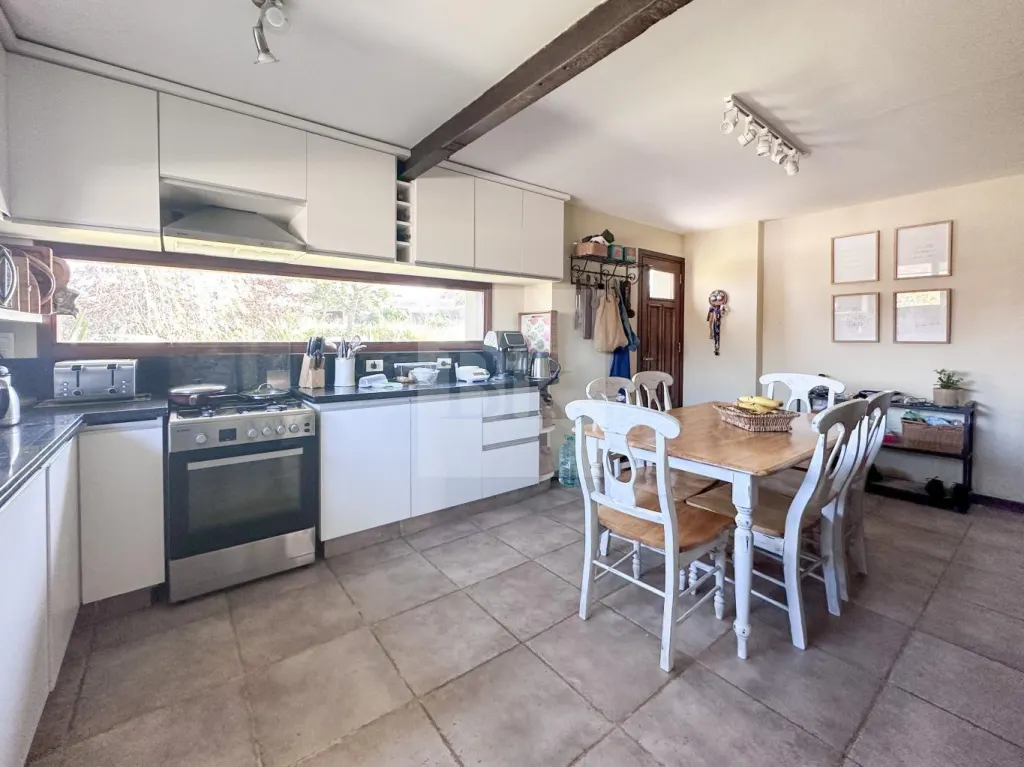 Casa de esquina em dois pavimentos em Lomas de Carrasco · Casa em Lomas de Carrasco