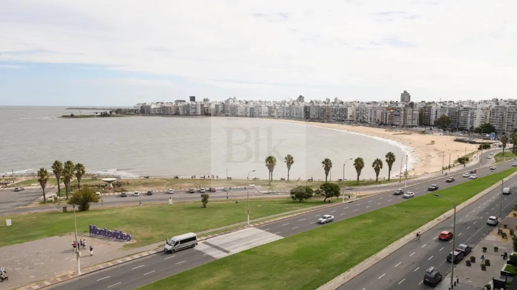Apartment with bay views in Torre Amphion, Pocitos · Apartment in Pocitos