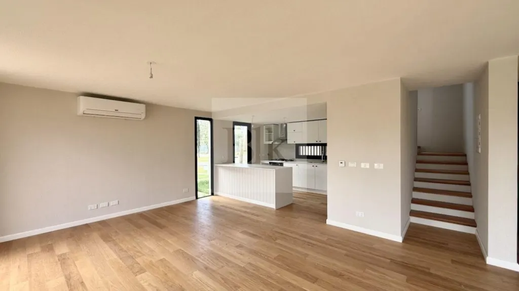 Casa com piscina em Huertas de los Horneros · Casa em Huertas de los Horneros
