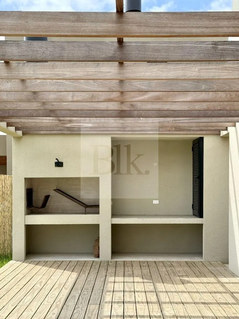 Casa com piscina em Huertas de los Horneros · Casa em Huertas de los Horneros