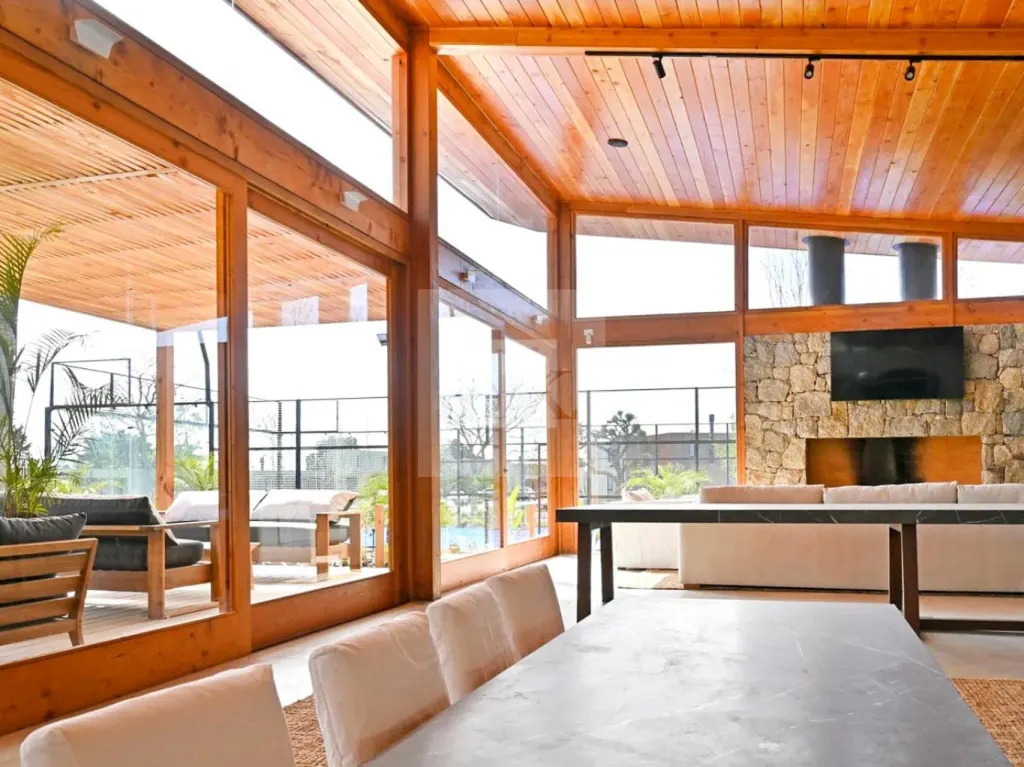Casa com piscina em Huertas de los Horneros · Casa em Huertas de los Horneros