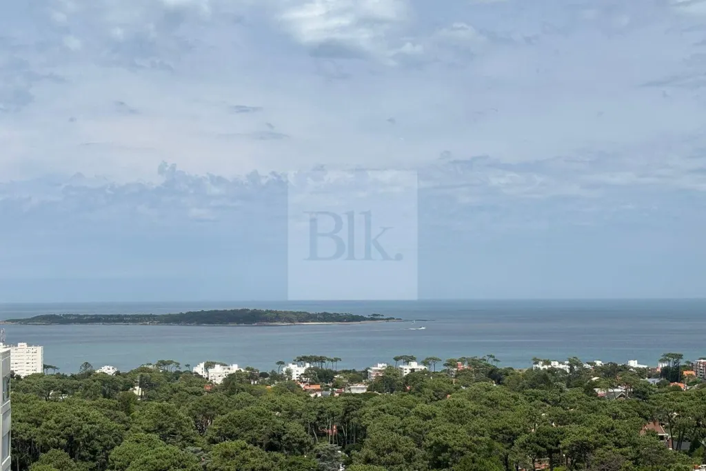 Cobertura duplex com vista em Punta del Este · Apartamento em Roosevelt