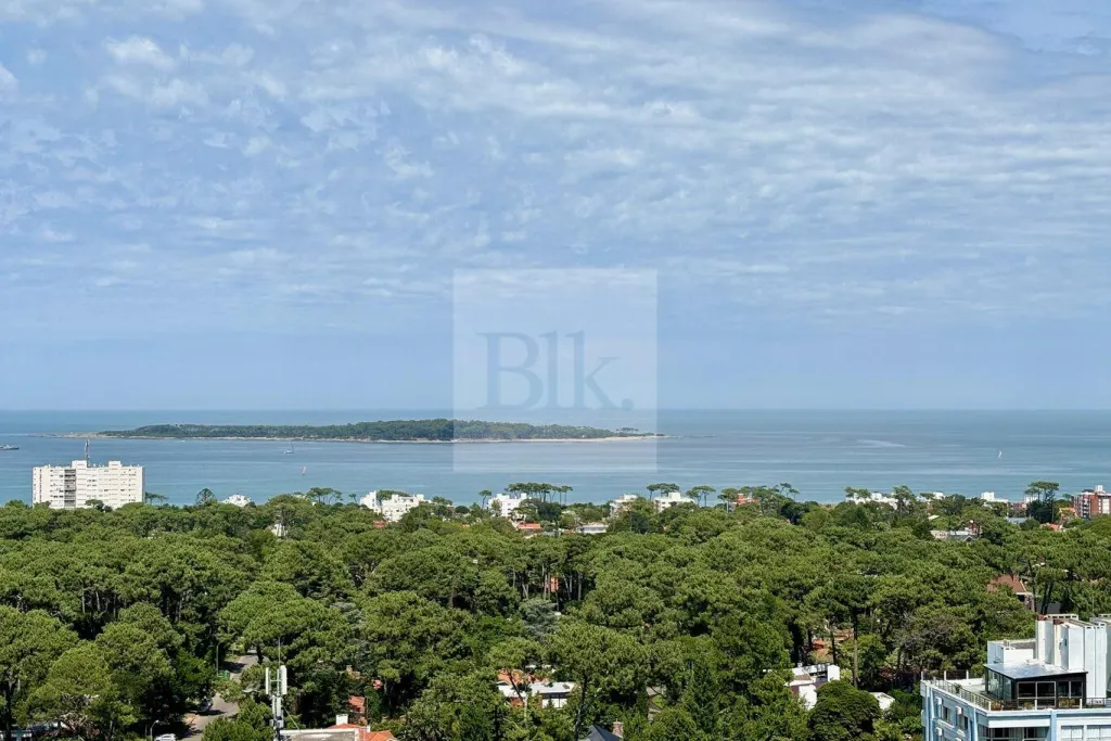 Cobertura duplex com vista em Punta del Este · Apartamento em Roosevelt