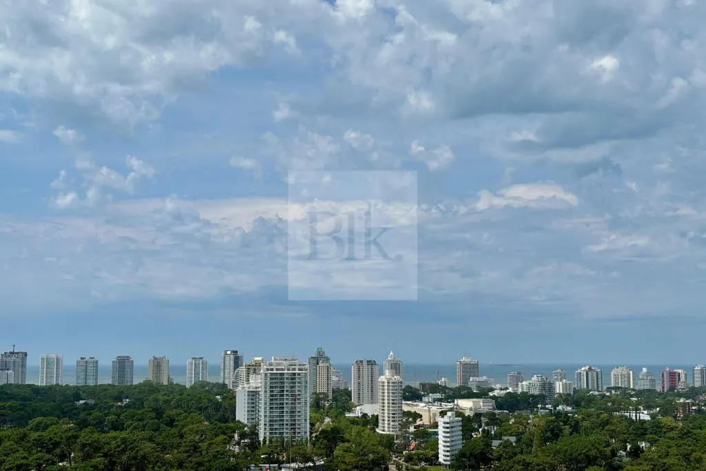 Cobertura duplex com vista em Punta del Este · Apartamento em Roosevelt