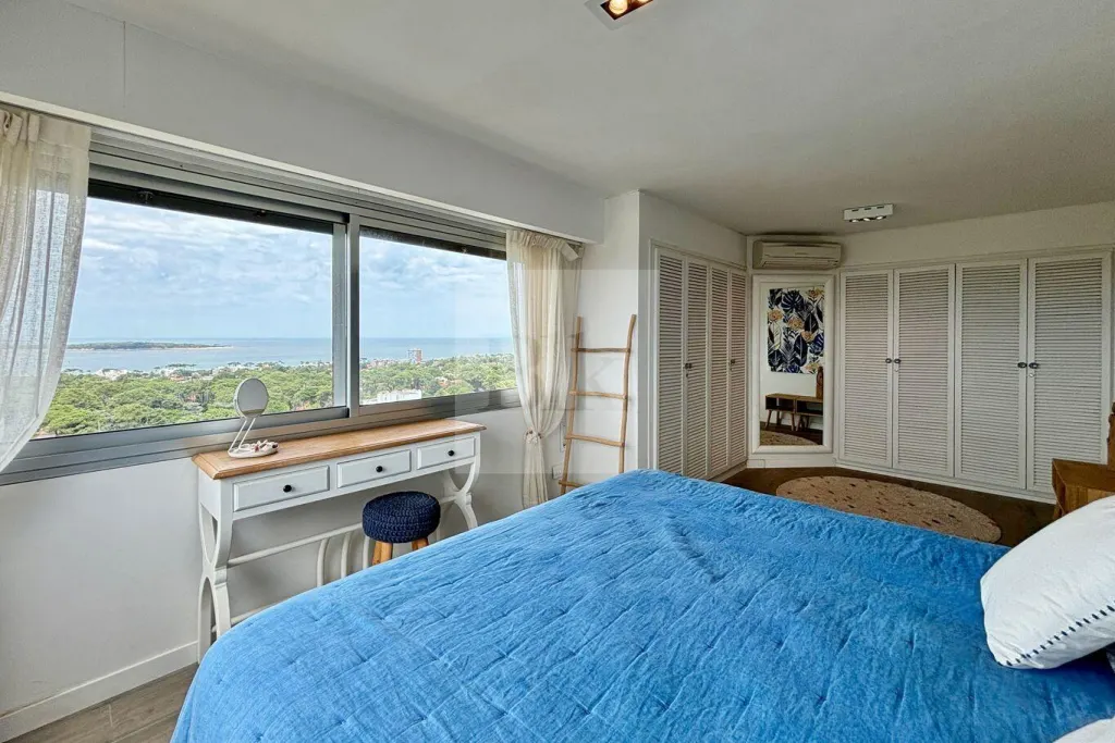 Cobertura duplex com vista em Punta del Este · Apartamento em Roosevelt