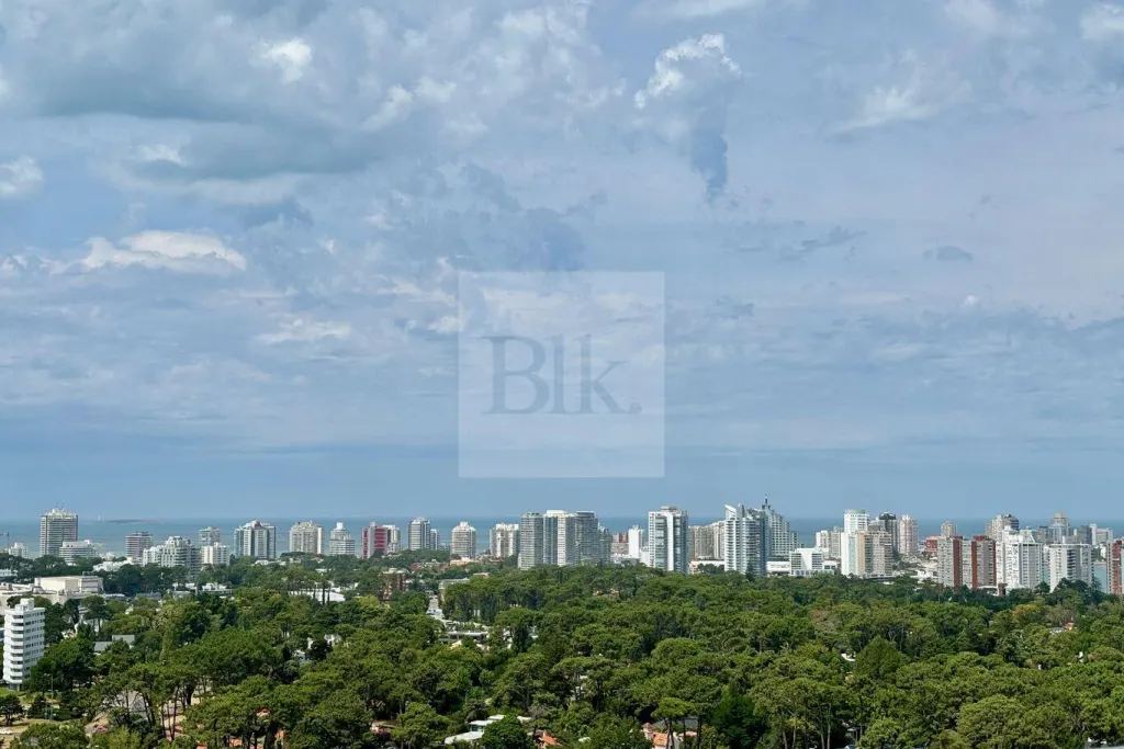 Cobertura duplex com vista em Punta del Este · Apartamento em Roosevelt