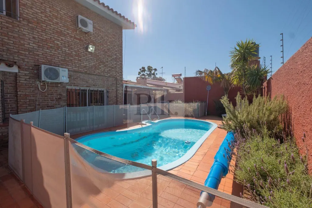 Casa com piscina aquecida em Carrasco Norte · Casa em Carrasco Norte