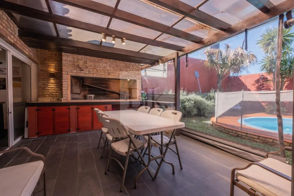 Casa com piscina aquecida em Carrasco Norte · Casa em Carrasco Norte