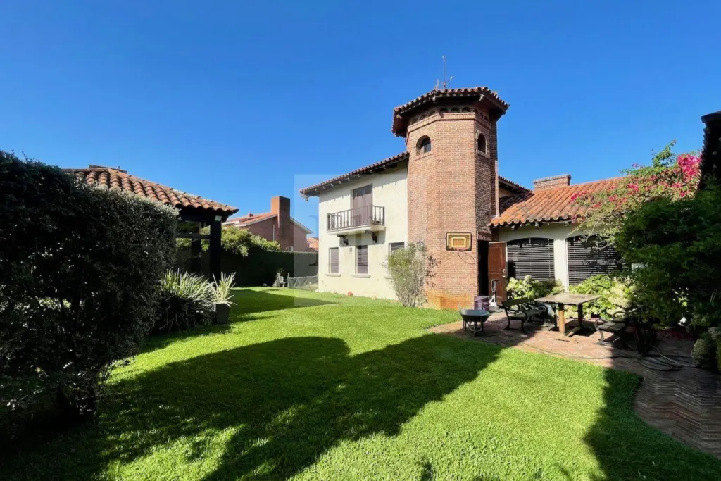 House in Carrasco · House in Carrasco