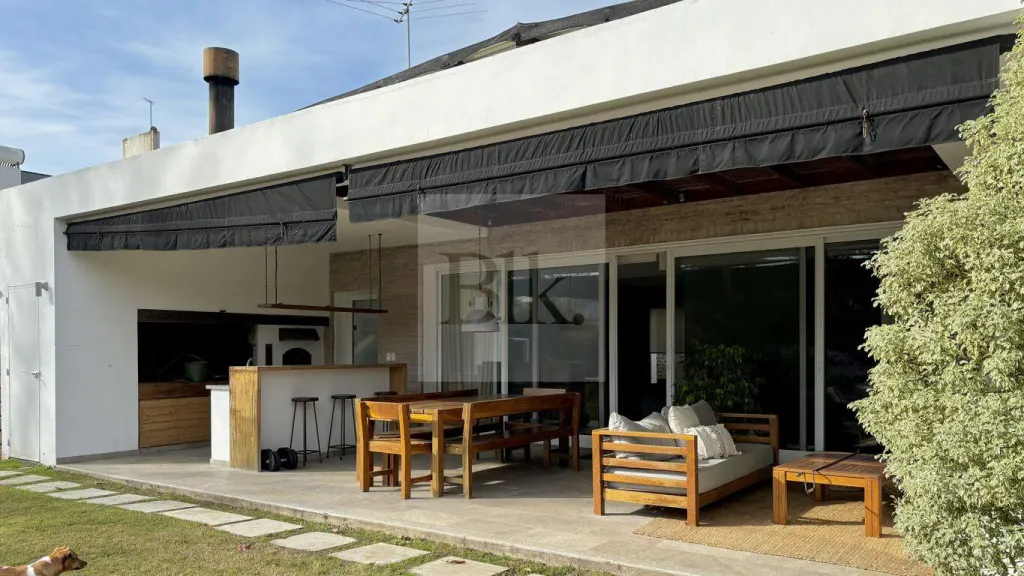 Divina Casa en La Tahona · Casa en Altos de la Tahona