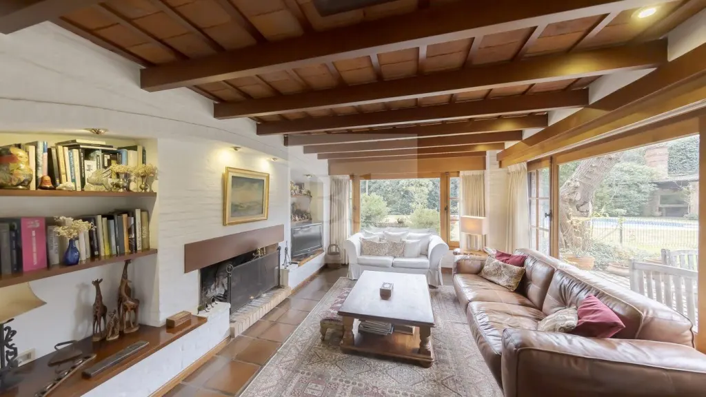 Corporate property on Calle Costa Rica, Carrasco · House in Carrasco