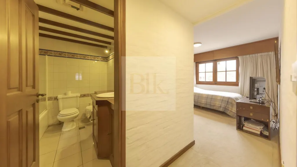 Corporate property on Calle Costa Rica, Carrasco · House in Carrasco
