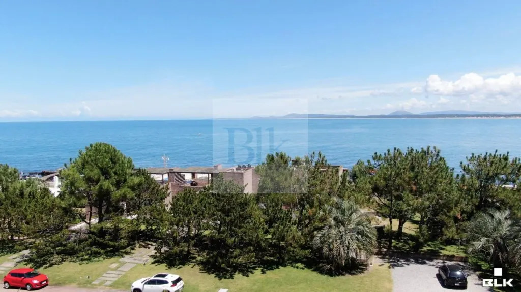 Punta Ballena frente al Balleneros · Terreno en Punta Ballena