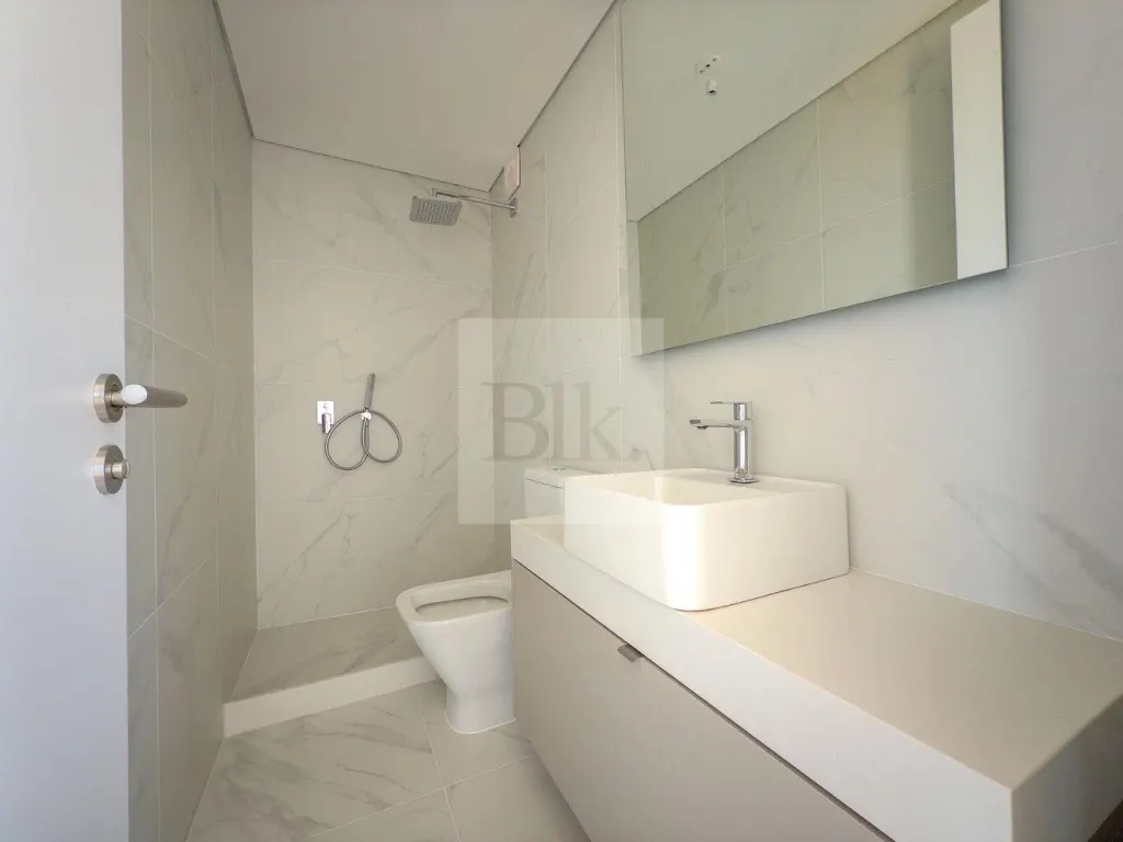 Penthouse de lujo con vistas en la Rambla de Carrasco · Apartamento en Punta Gorda
