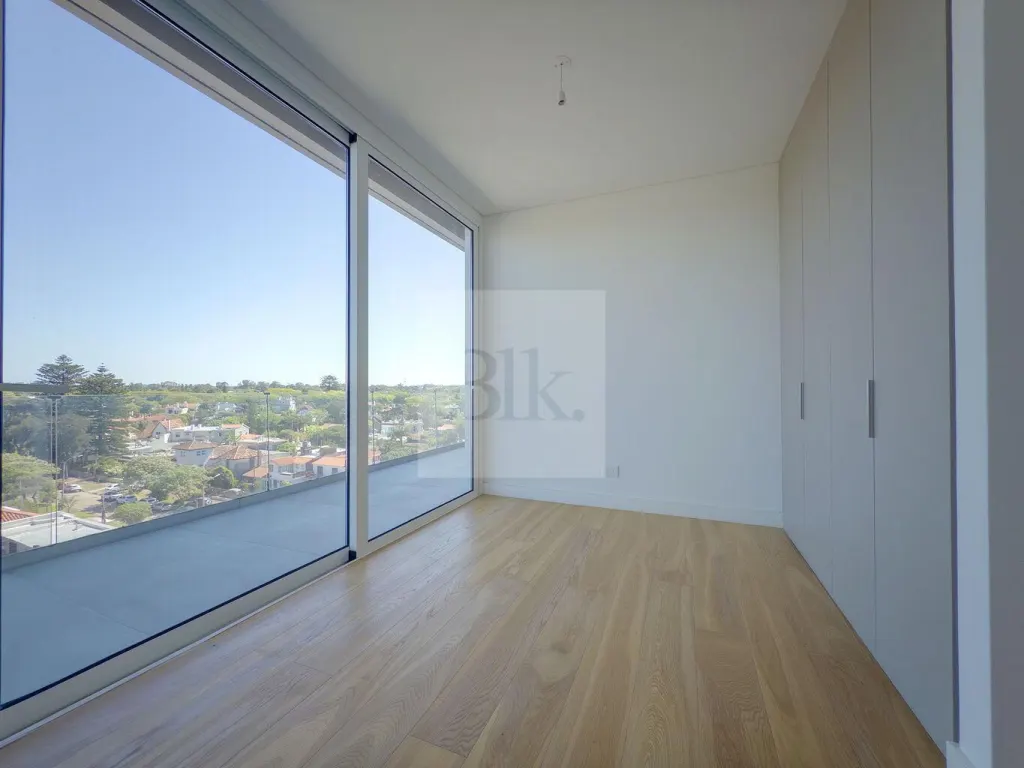 Penthouse de lujo con vistas en la Rambla de Carrasco · Apartamento en Punta Gorda