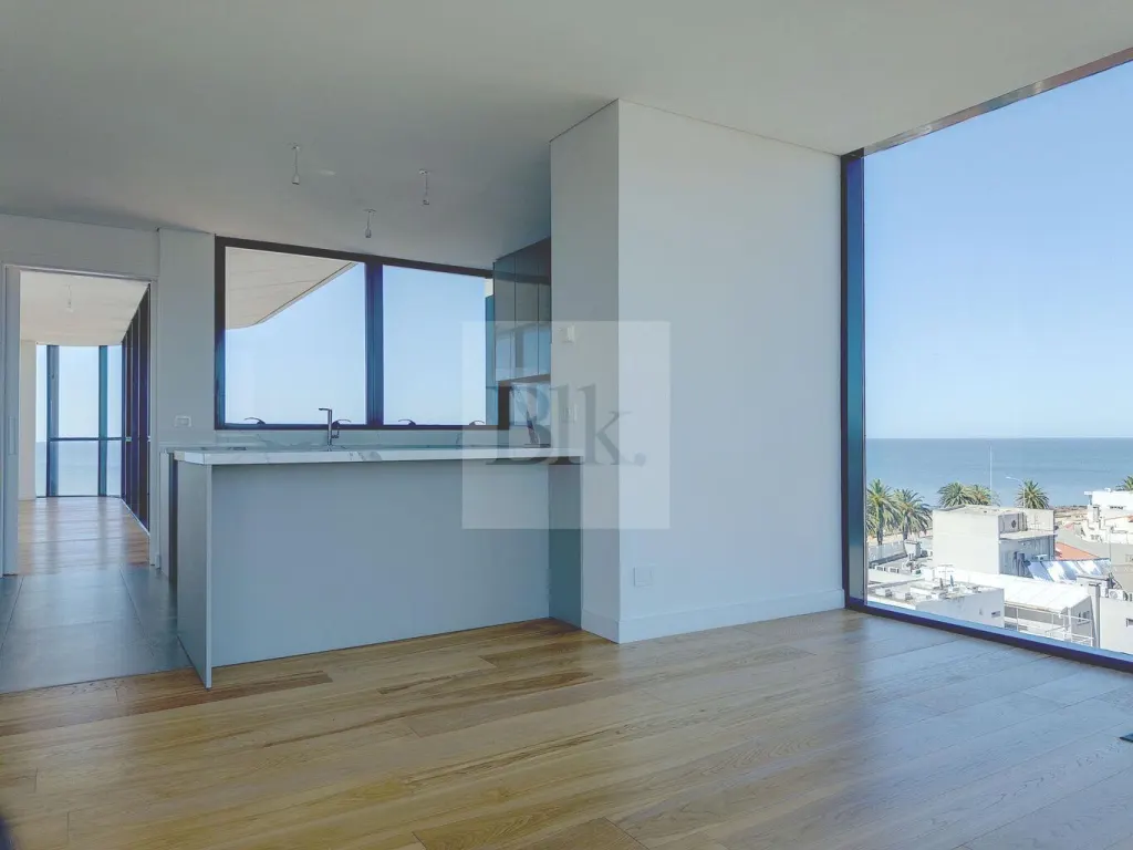 Penthouse de lujo con vistas en la Rambla de Carrasco · Apartamento en Punta Gorda