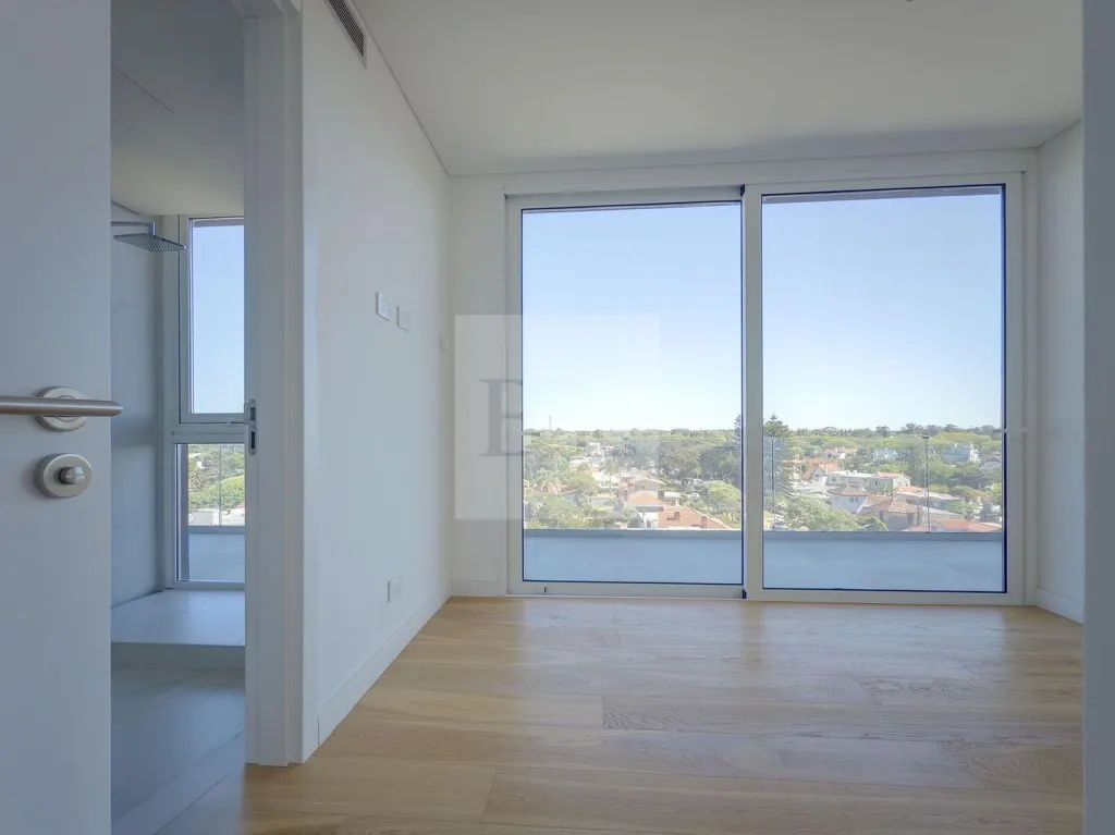 Penthouse de lujo con vistas en la Rambla de Carrasco · Apartamento en Punta Gorda