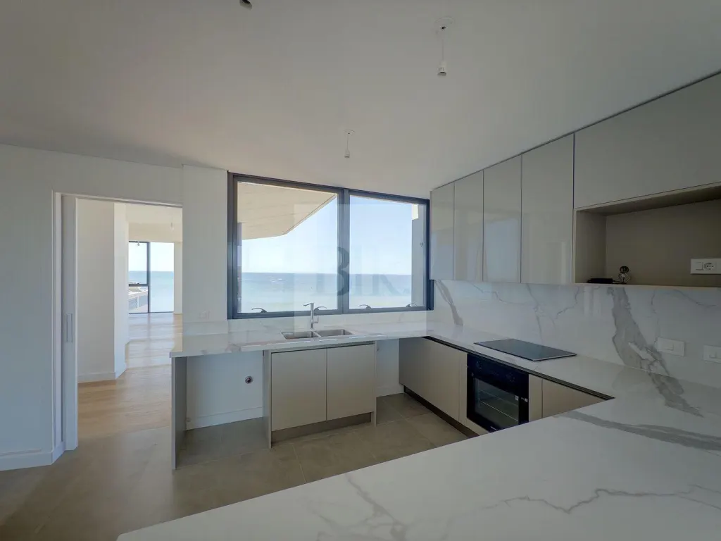 Penthouse de lujo con vistas en la Rambla de Carrasco · Apartamento en Punta Gorda