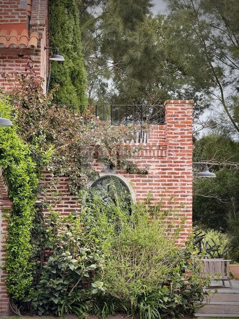 Farm with garden and swimming pool in José Ignacio · Farm in Arenas