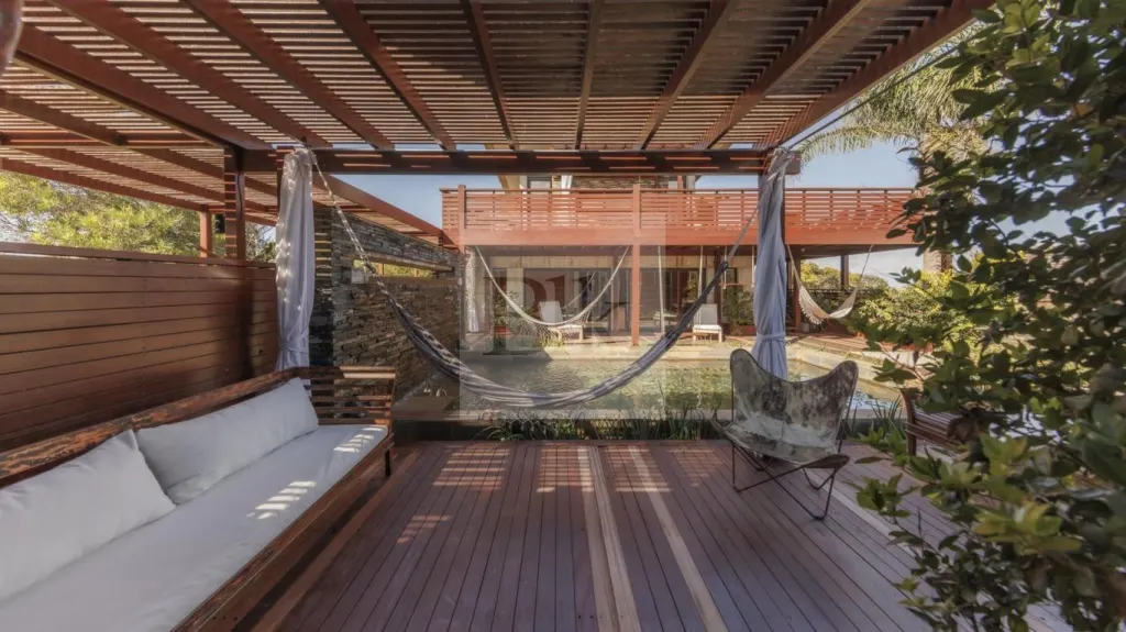 Casa en Punta Piedras by Arq. Martín Gómez · Casa en Punta Piedras
