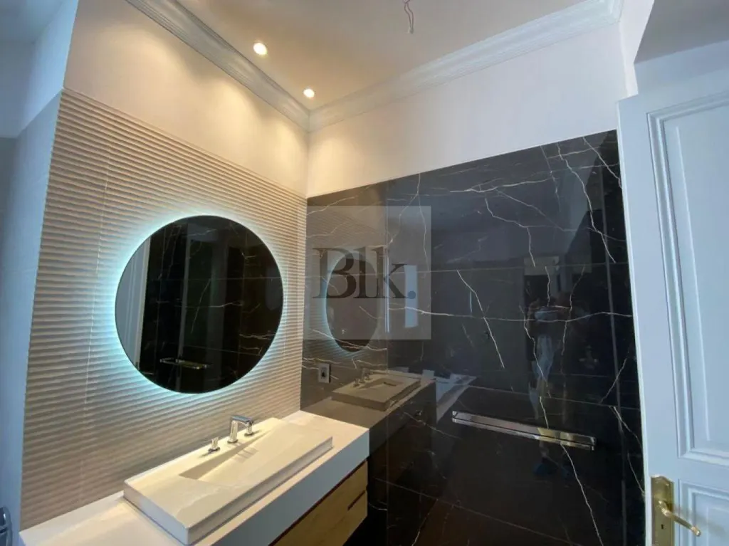 Majestuosa residencia sobre los árboles en Montevideo · Apartamento en Centro