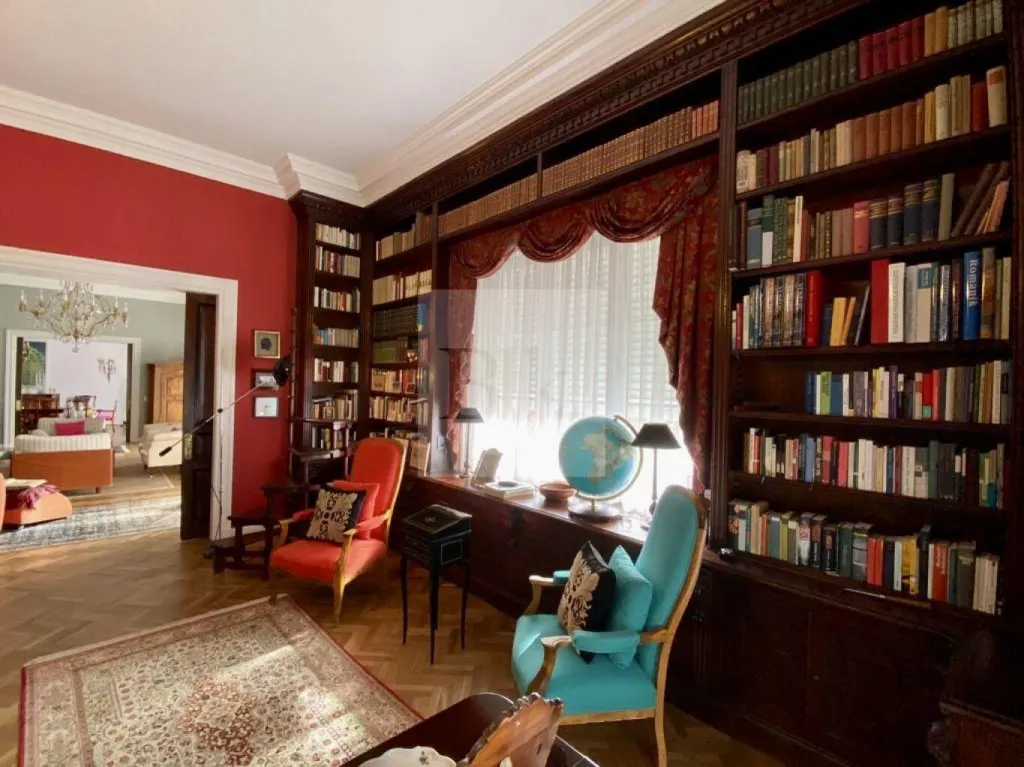 Majestuosa residencia sobre los árboles en Montevideo · Apartamento en Centro