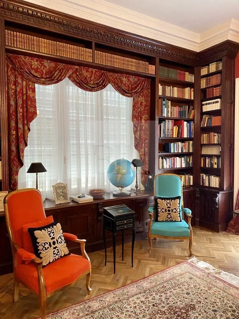 Majestuosa residencia sobre los árboles en Montevideo · Apartamento en Centro