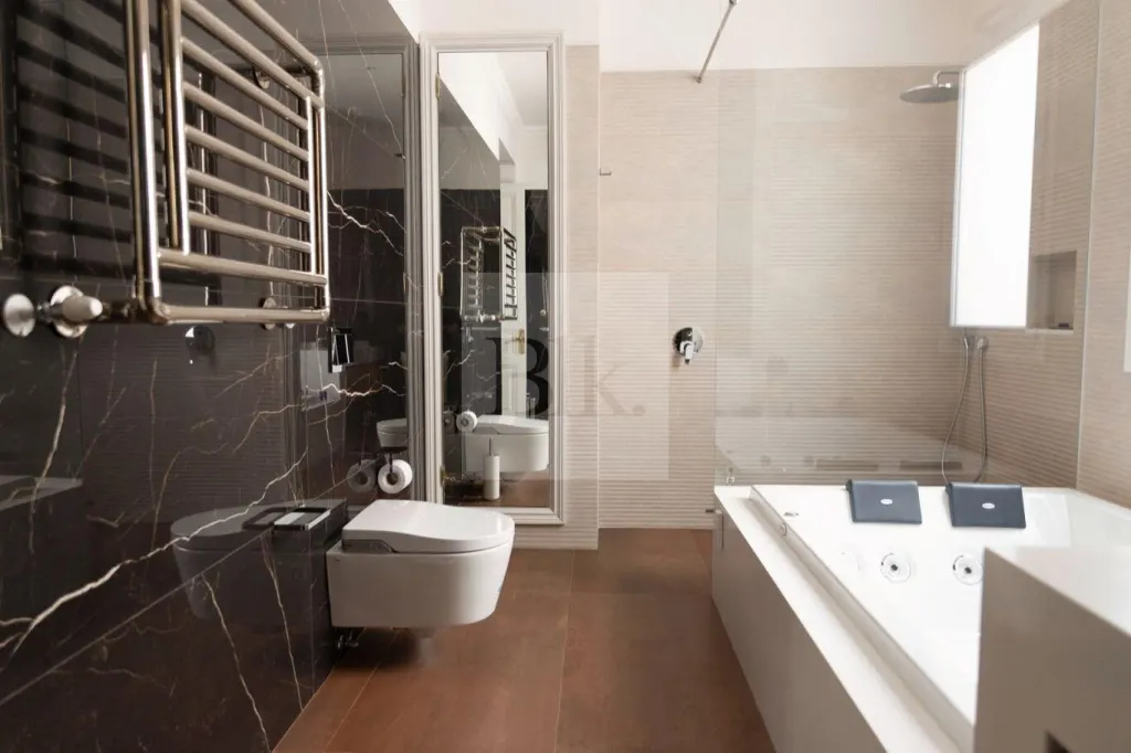 Majestuosa residencia sobre los árboles en Montevideo · Apartamento en Centro