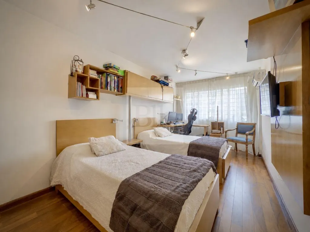 Apartment in Buceo near the Rambla · Apartment in Buceo