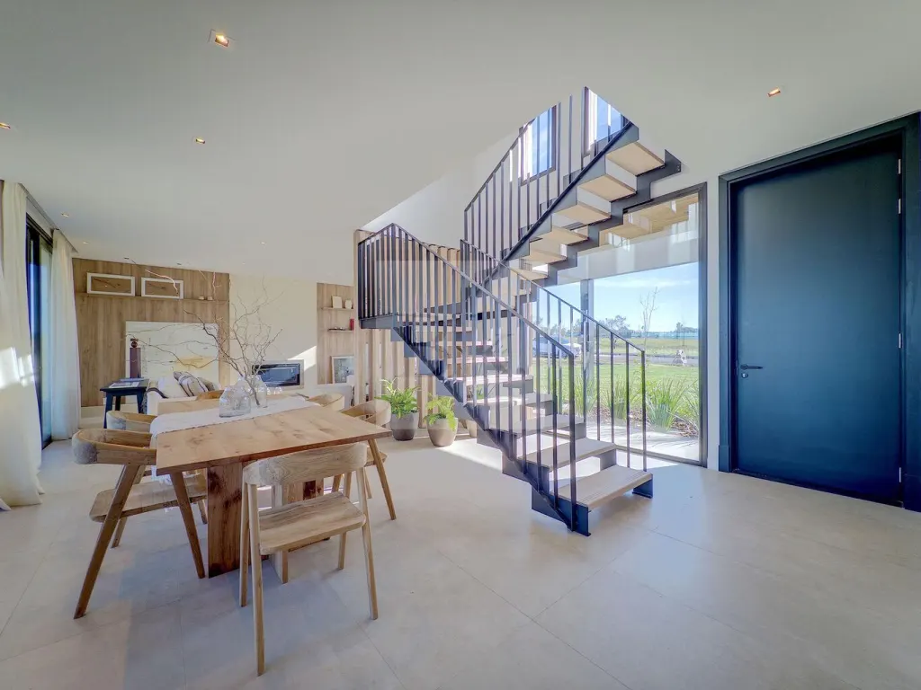 Casa de Revista en Venta en Los Olivos de los Horneros · Casa en Los Olivos de los Horneros