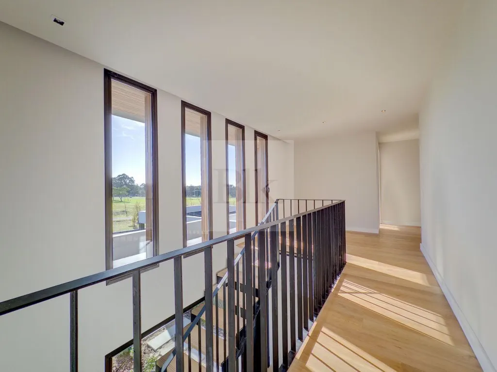 Casa de Revista en Venta en Los Olivos de los Horneros · Casa en Los Olivos de los Horneros