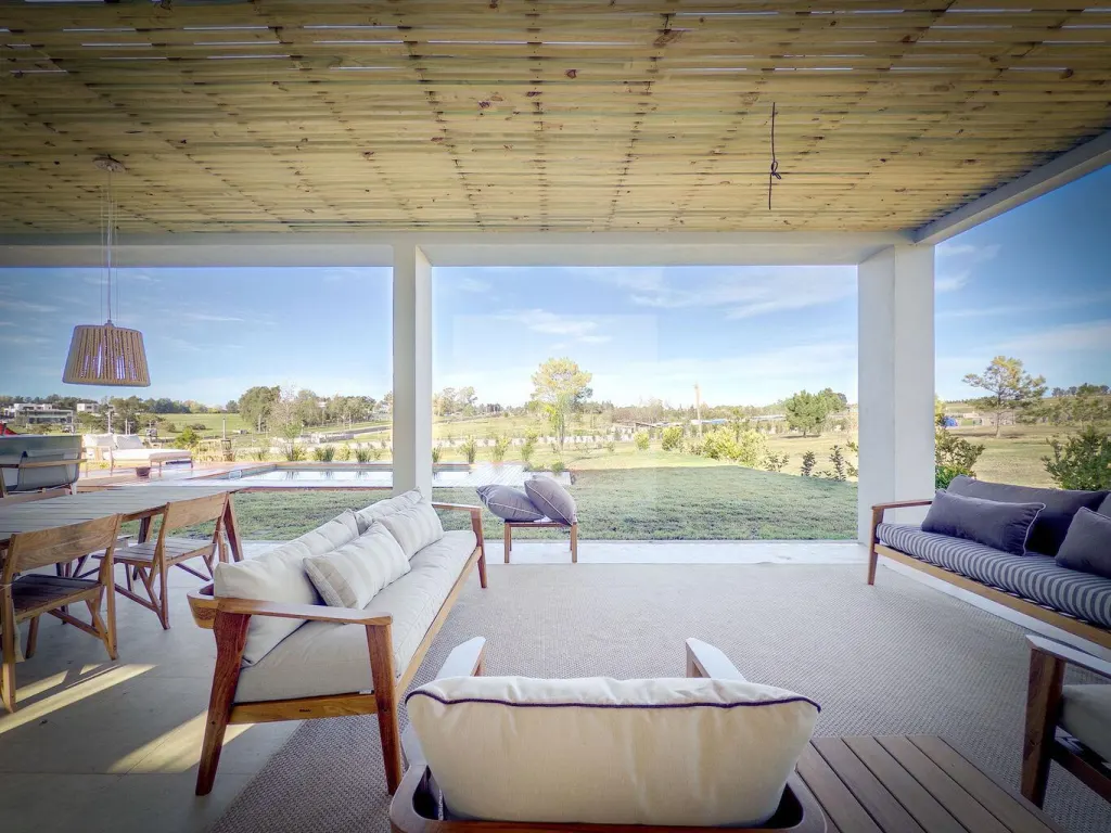 Casa de Revista en Venta en Los Olivos de los Horneros · Casa en Los Olivos de los Horneros