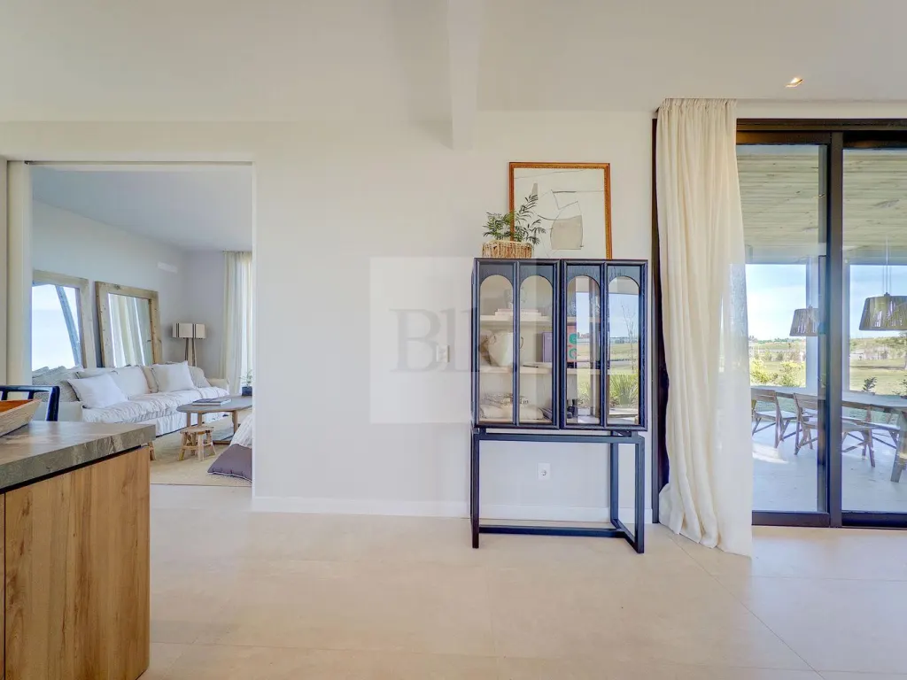 Casa de Revista en Venta en Los Olivos de los Horneros · Casa en Los Olivos de los Horneros