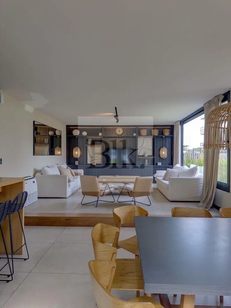 Ground-floor apartment with garden and lake view on Av. de las Américas · Apartment in Parque Roosevelt