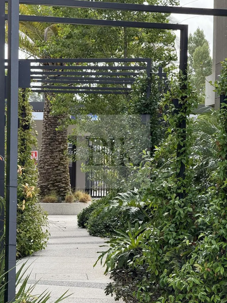 Ground-floor apartment with garden and lake view on Av. de las Américas · Apartment in Parque Roosevelt