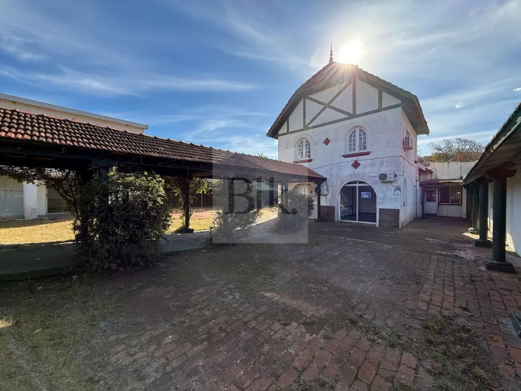 Land with commercial potential for sale in Carrasco · Carrasco