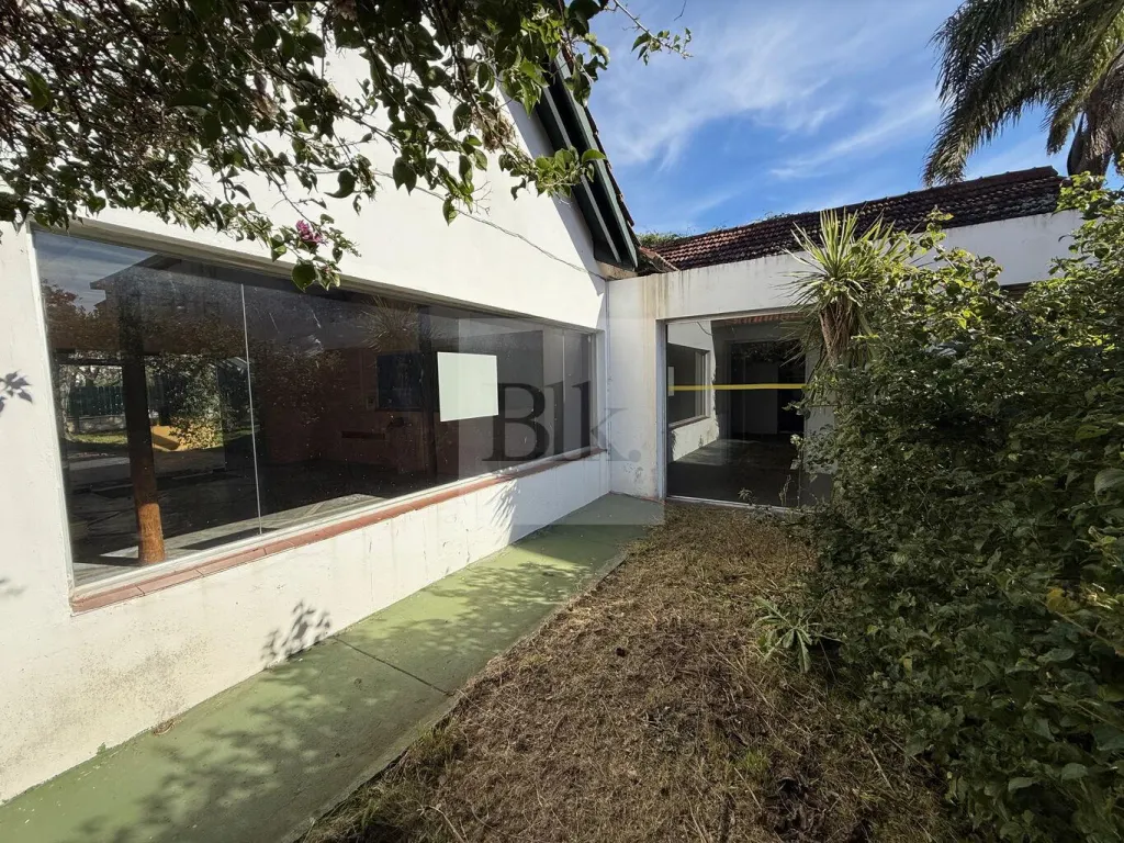 Terreno con Potencial Comercial en Venta en Carrasco · Terreno en Carrasco