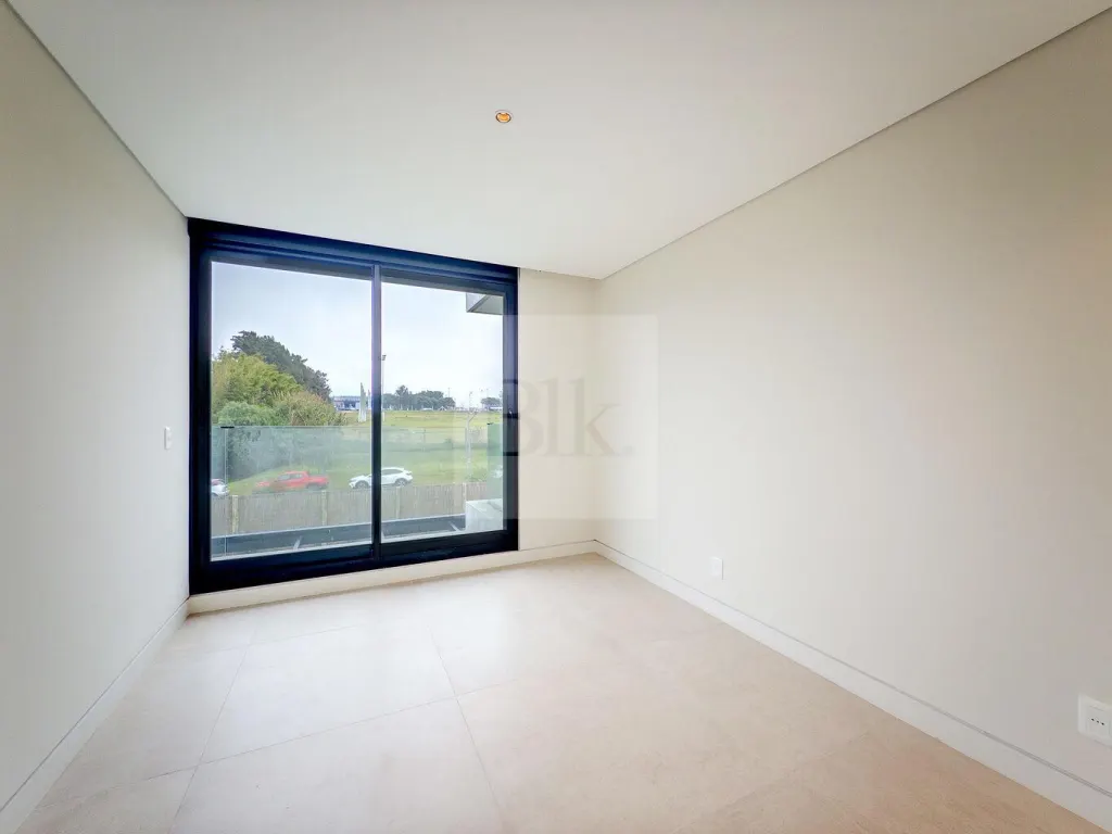 Modern PH house in Barrio Parques II · House in Carrasco Norte