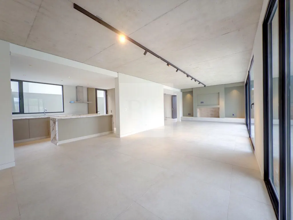 Modern PH house in Barrio Parques II · House in Carrasco Norte