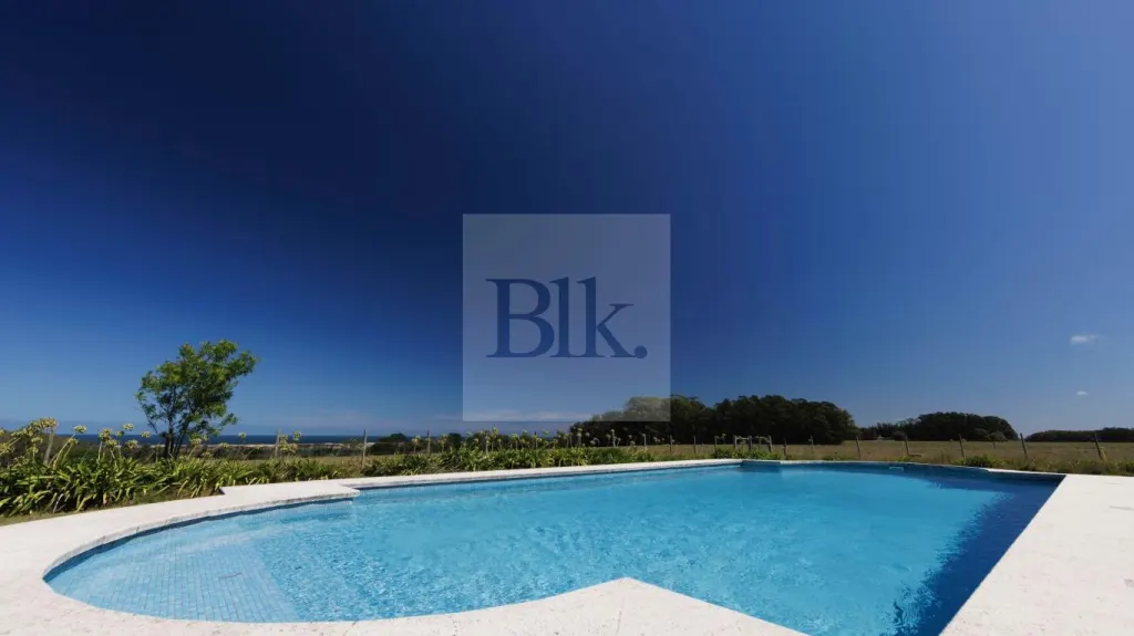 Rural estate overlooking the sea and Laguna de Rocha · Ranch in Rocha