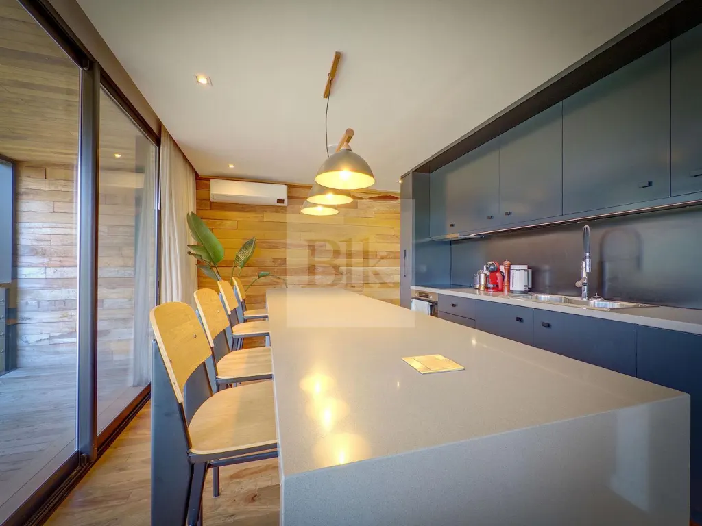 Minimalist house with open views in La Tahona · Altos de la Tahona