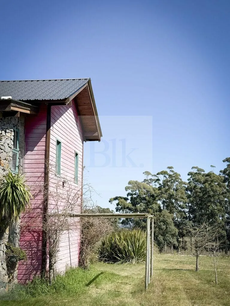 5.5 ha farm in Punta Ballena, on Ruta 12 and Ruta 9 · Farm in Maldonado