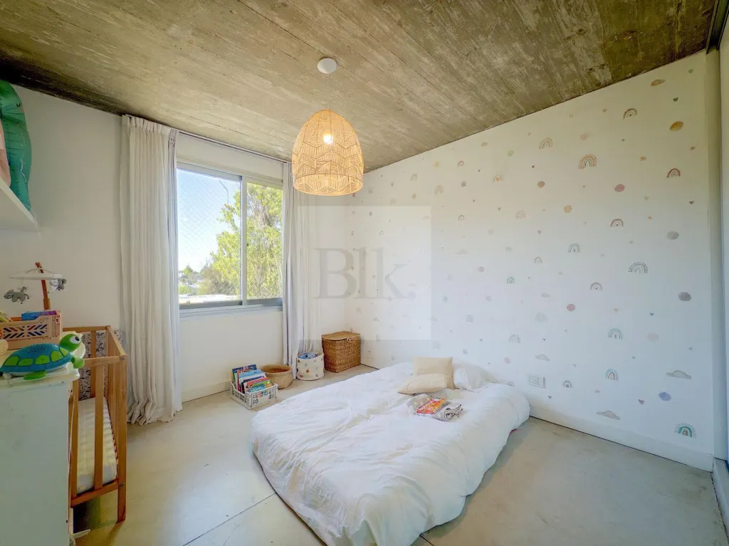 House with garden and pool in La Tahona · House in Altos de la Tahona