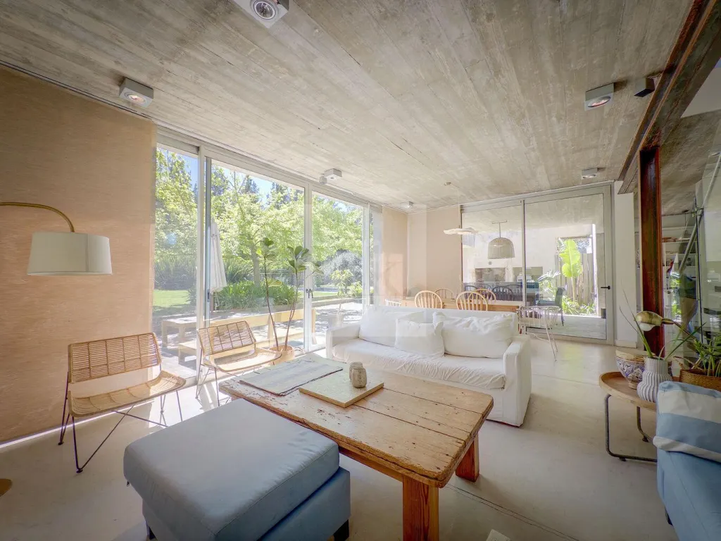 House with garden and pool in La Tahona · House in Altos de la Tahona