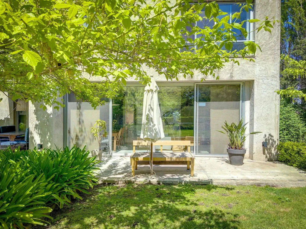 House with garden and pool in La Tahona · House in Altos de la Tahona