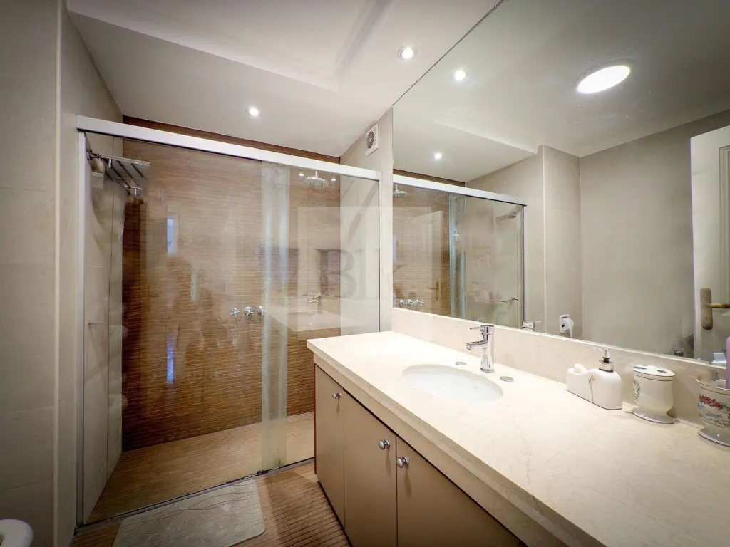 Penthouse en Venta en Carrasco Sur · Apartamento en Carrasco