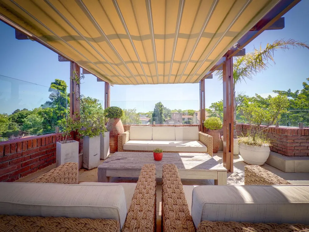 Penthouse en Venta en Carrasco Sur · Apartamento en Carrasco