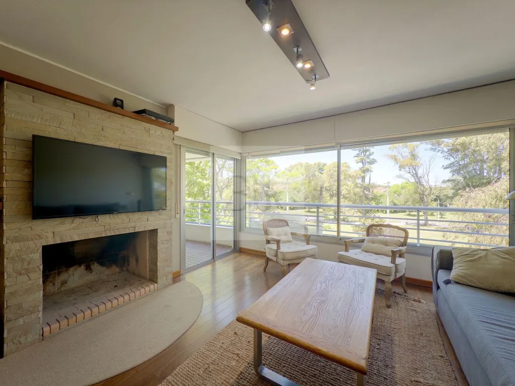 Moderno Apartamento en Venta con Penthouse