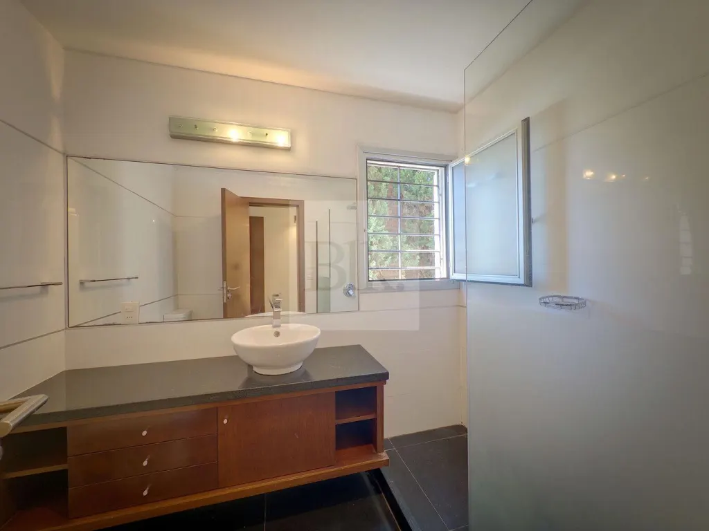 Moderno Apartamento en Venta con Penthouse · Apartamento en Carrasco