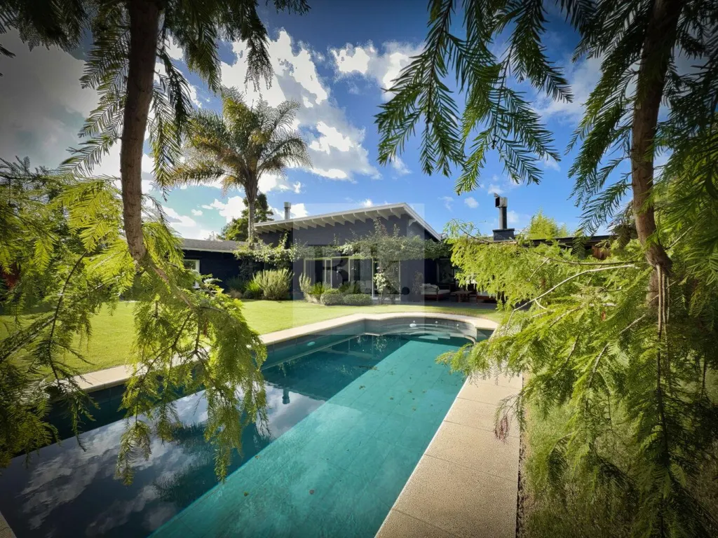 House in La Asunción gated community · House in La Asunción